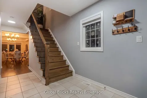 632 Laking Terrace Milton ON L9T 9J4