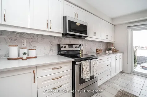 632 Laking Terrace Milton ON L9T 9J4