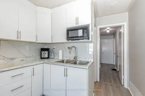 7256 Lancaster Avenue S Mississauga ON L4T 2L6