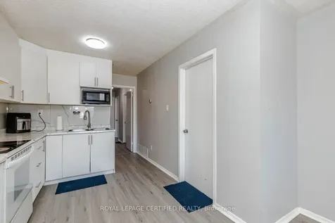 7256 Lancaster Avenue S Mississauga ON L4T 2L6
