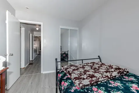 7256 Lancaster Avenue S Mississauga ON L4T 2L6