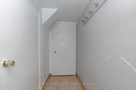 7256 Lancaster Avenue S Mississauga ON L4T 2L6