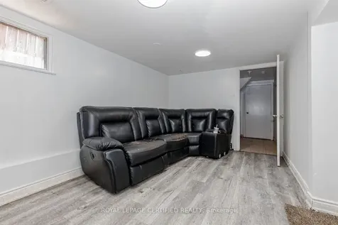 7256 Lancaster Avenue S Mississauga ON L4T 2L6