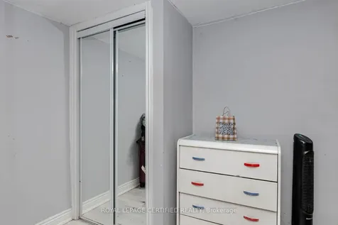 7256 Lancaster Avenue S Mississauga ON L4T 2L6