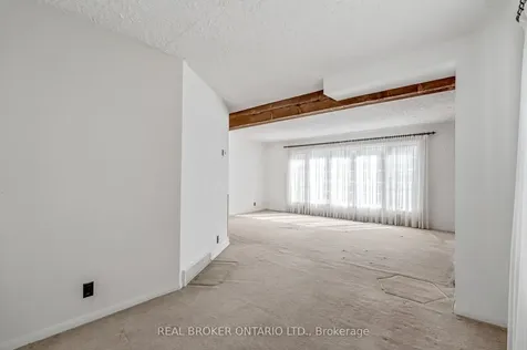 524 Meadow Wood Road Mississauga ON L5J 2S3