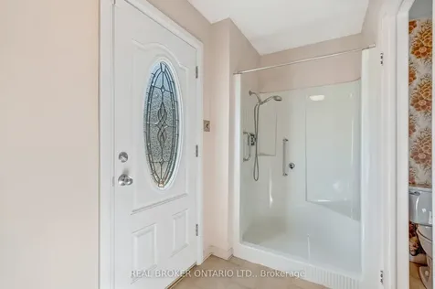 524 Meadow Wood Road Mississauga ON L5J 2S3