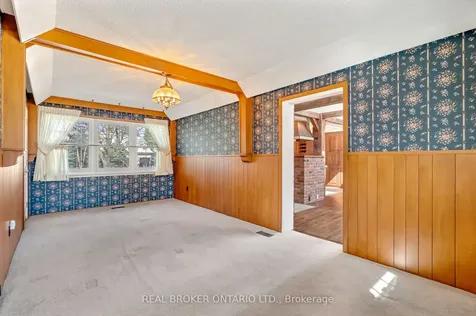 524 Meadow Wood Road Mississauga ON L5J 2S3