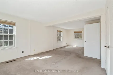 524 Meadow Wood Road Mississauga ON L5J 2S3