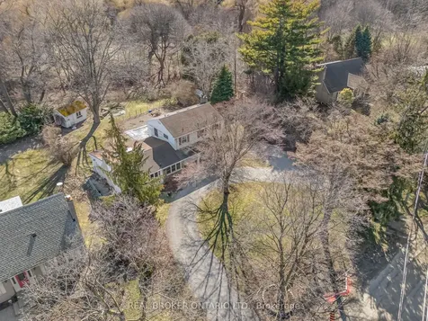 524 Meadow Wood Road Mississauga ON L5J 2S3