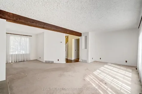 524 Meadow Wood Road Mississauga ON L5J 2S3