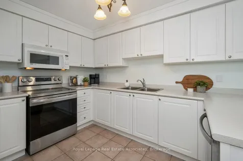 42 Harriet Street Halton Hills ON L7G 5W7