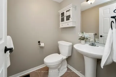 42 Harriet Street Halton Hills ON L7G 5W7