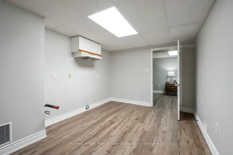 42 Harriet Street Halton Hills ON L7G 5W7