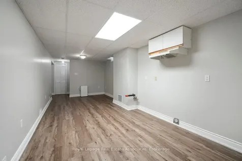 42 Harriet Street Halton Hills ON L7G 5W7