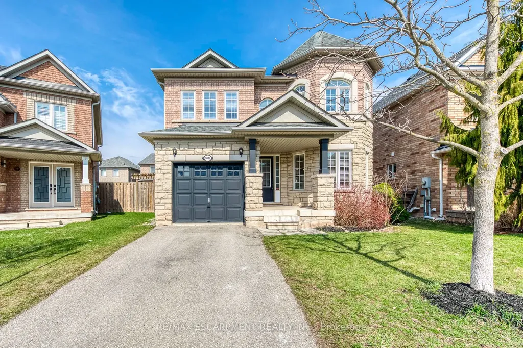 5811 Page Crescent Burlington ON L7L 7N9
