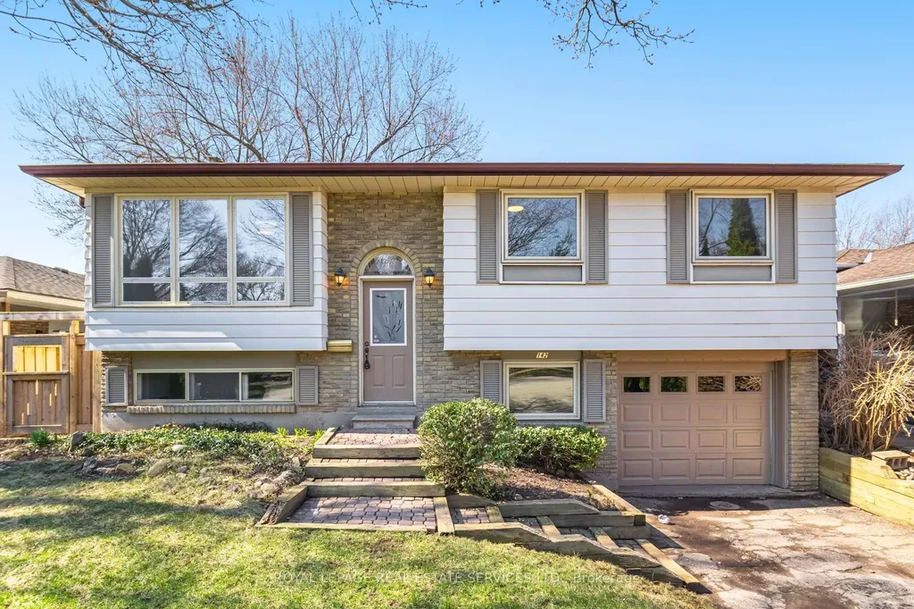 142 Osborne Crescent Oakville ON L6M 1G1