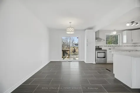 142 Osborne Crescent Oakville ON L6M 1G1