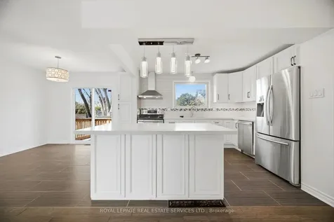 142 Osborne Crescent Oakville ON L6M 1G1