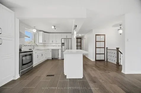142 Osborne Crescent Oakville ON L6M 1G1