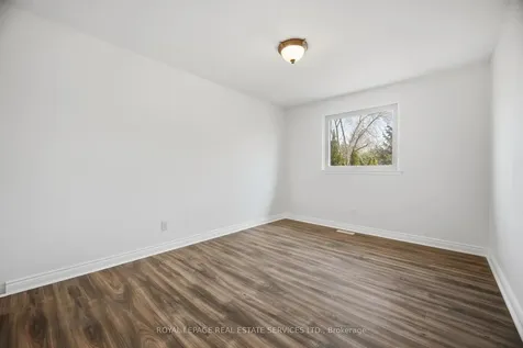 142 Osborne Crescent Oakville ON L6M 1G1