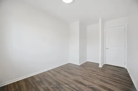 142 Osborne Crescent Oakville ON L6M 1G1