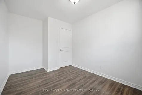 142 Osborne Crescent Oakville ON L6M 1G1