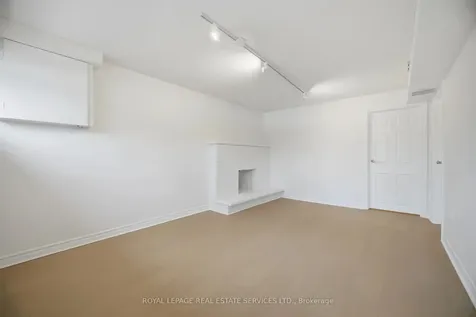 142 Osborne Crescent Oakville ON L6M 1G1
