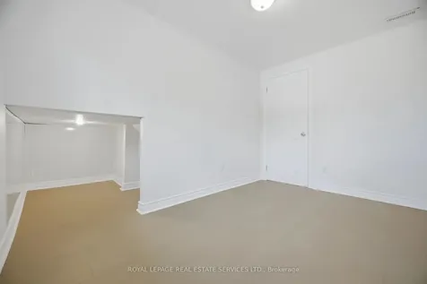 142 Osborne Crescent Oakville ON L6M 1G1