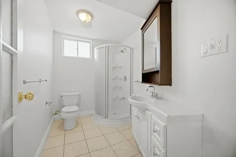 142 Osborne Crescent Oakville ON L6M 1G1