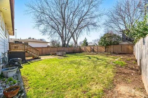 142 Osborne Crescent Oakville ON L6M 1G1