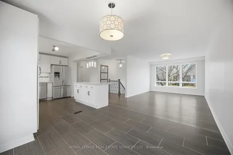 142 Osborne Crescent Oakville ON L6M 1G1