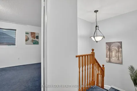 25 Spencer Drive Brampton ON L7A 2A2