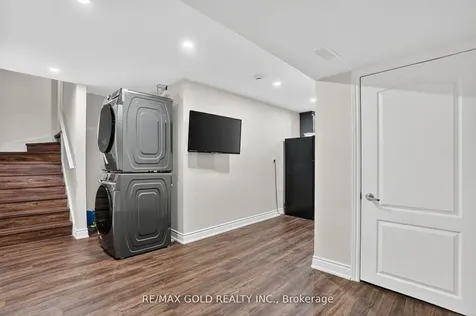 25 Spencer Drive Brampton ON L7A 2A2