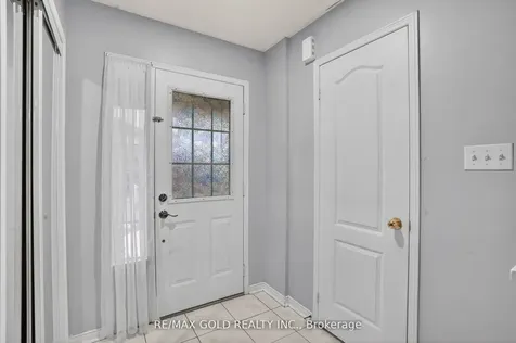 25 Spencer Drive Brampton ON L7A 2A2