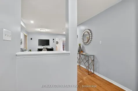 25 Spencer Drive Brampton ON L7A 2A2