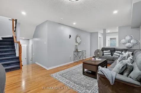 25 Spencer Drive Brampton ON L7A 2A2