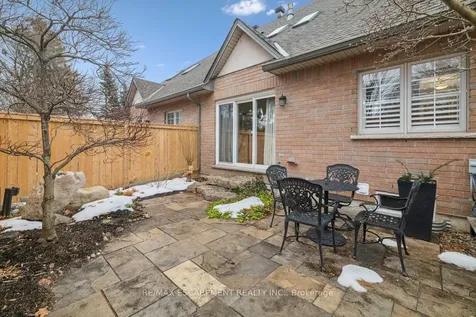 1019 North Shore Boulevard E Burlington ON L7T 1X8
