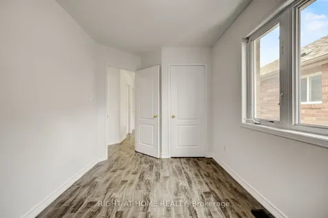 53 Feather Reed Way Brampton ON L6R 2Z7