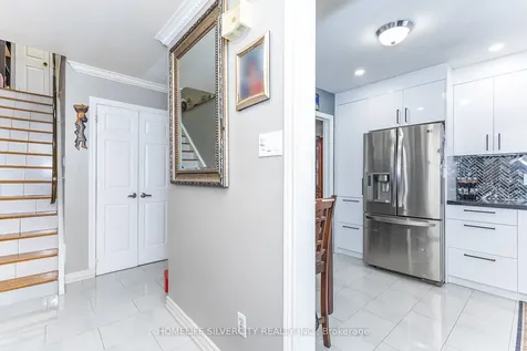 3860 Morning Star Drive Mississauga ON L4T 1Y9
