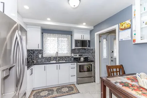 3860 Morning Star Drive Mississauga ON L4T 1Y9