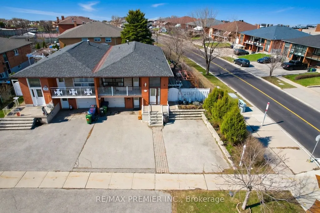 108 Hisey Crescent Toronto ON M3N 1V1