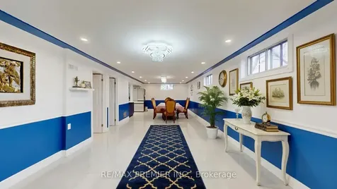 108 Hisey Crescent Toronto ON M3N 1V1