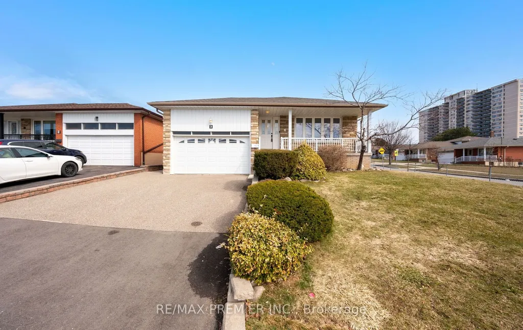 3 Mayberry Road Toronto ON M3N 2A5