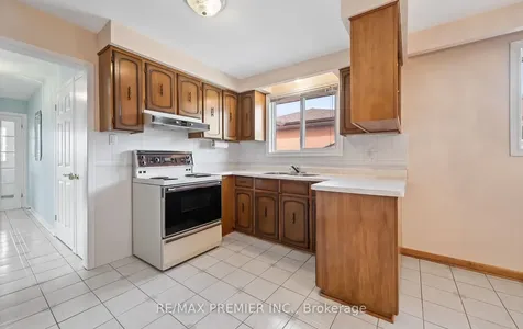 3 Mayberry Road Toronto ON M3N 2A5