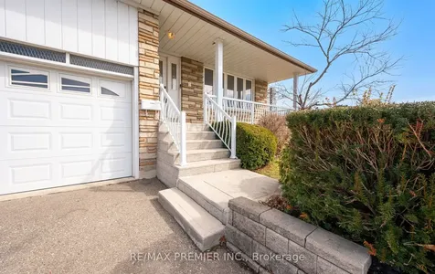 3 Mayberry Road Toronto ON M3N 2A5