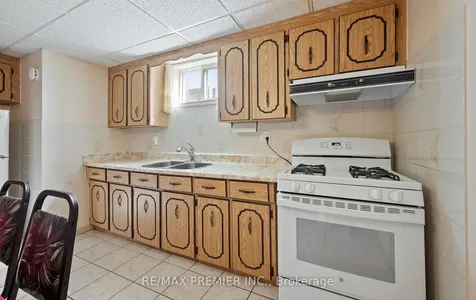 3 Mayberry Road Toronto ON M3N 2A5