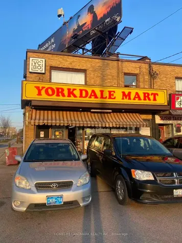 3261 Dufferin Street Toronto ON M6A 2T2