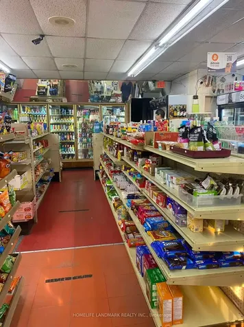 3261 Dufferin Street Toronto ON M6A 2T2
