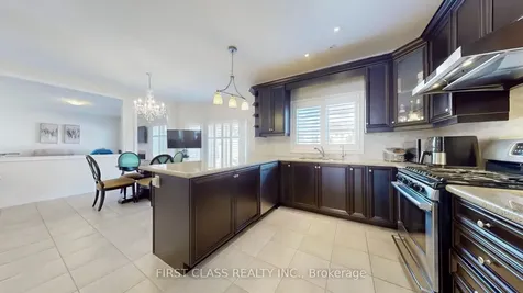 93 Royal West Drive Brampton ON L6X 0V8
