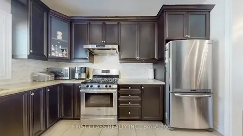 93 Royal West Drive Brampton ON L6X 0V8